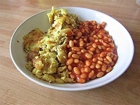 -2019-08-08 Bubble and Squeak with Baked Beans, Cromer (1).JPG