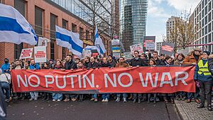 Berlin Russian Anti-Putin demonstration asv2024-11-17 img3