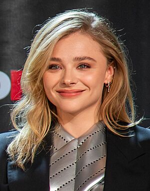 Chloë Grace Moretz The Peripheral NYCC 2022 (cropped).jpg