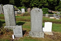 Dugald Semple and Cathie Graham's gravestone, Lochwinnoch Cemetery, Renfrewshire