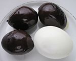 Iron Eggs clone compared to a 5 minutes coocked and peeled chicken egg IMG 0263.jpg