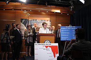 Kaptur joined senior House Democrats to discuss the negotiations and how they intend to hold the Administration accountable and fight for working people as the U.S. heads toward serious negotiations (34827672096)