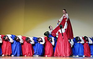 Korean.Dance-03.jpg