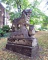 London-Woolwich, St Mary's Gardens, tomb Thomas Cribb 1.jpg