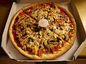 Pizza Funghi mit Pizzahalter