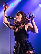 Lorde performing