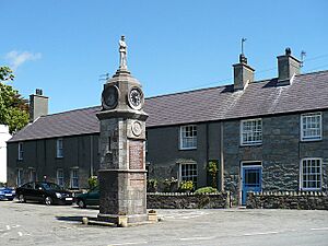 War Memorial - geograph.org.uk - 867614.jpg