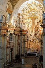 Wien - Karlskirche, Chorraum und Oratorium