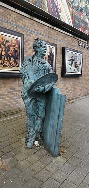 William Conor statue Belfast 2023-05-24 2