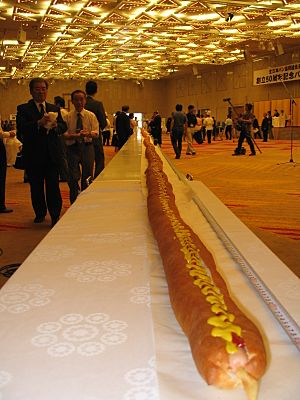 60m Hot Dog Akasaka Aug4 06