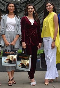 Achintya Holte Nilsen visiting National Museum of Indonesia with Miss World Winners (cropped)