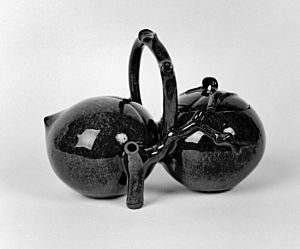 Chinese - Teapot in the Form of Two Peaches - Walters 491045