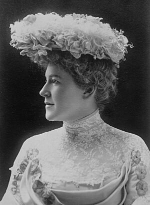 Ella Wheeler Wilcox circa 1919.jpg