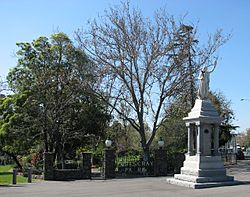 Footscray Park entrance