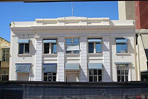 Former Commonwealth Bank building, Townsville.jpg