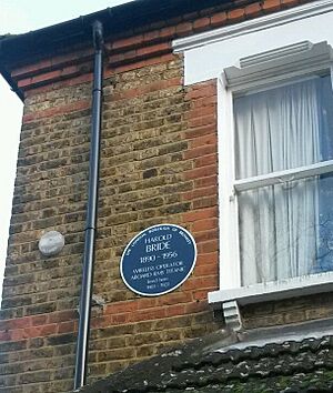 Harold Bride plaque, Bromley
