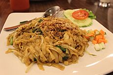 Indonesian fried kwetiau