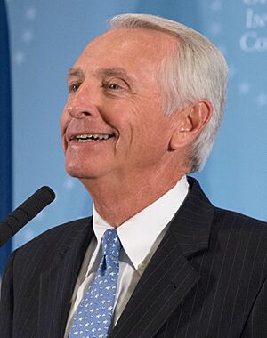 Kentucky Governor Steve Beshear 2014.jpg