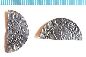 Medieval coin , cut halfpenny of William I (FindID 594226)