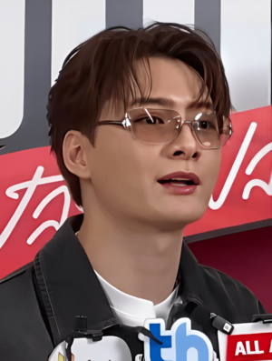 Perawat Sangpotirat 2025-05-06.png
