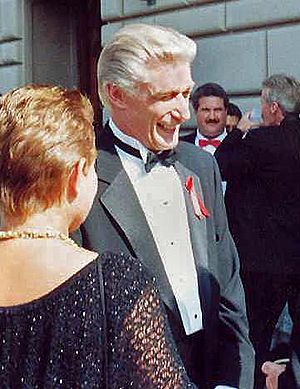 Richard Mulligan at the 1991 Emmy Awards2