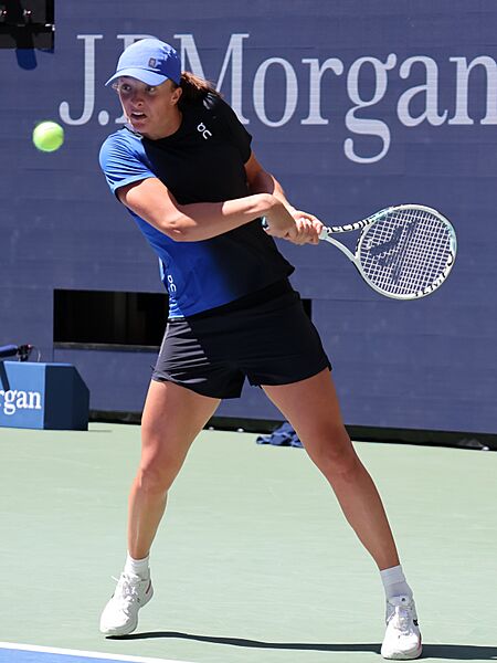 Swiatek backhand 2023 US Open