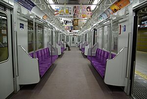 TokyoMetro-08-interior