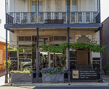 Two-storey shopfront in Goodwood, South Australia.jpg