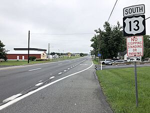 2022-07-07 09 09 47 View south along U.S. Route 13 (Sussex Highway) at Delaware State Route 16 and Delaware State Route 36 (East Market Street) in Greenwood, Sussex County, Delaware