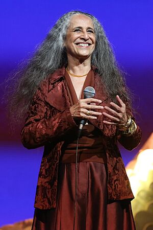 Maria Bethânia Facts for Kids