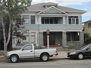 435 Cedar-Lord Mayors Inn