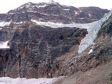 Angel Glacier Mount Edith Cavell 1.jpg