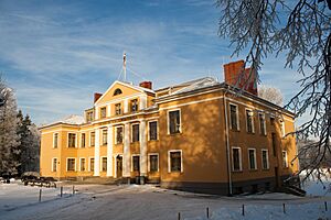 Ciecere primary school - panoramio