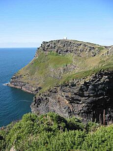 Coastguard hut above Boscastle Harbour - geograph.org.uk - 232982