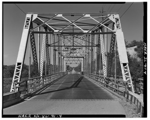 EAST PORTAL LOOKING WEST - Romeo Road, Sanitary and Ship Canal Bridge, Spanning Sanitary and Ship Canal, Romeoville, Will County, IL HAER ILL, 99-ROM, 1-4