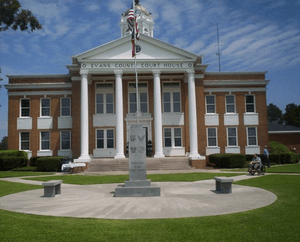 Evans County Courthouse in Claxton