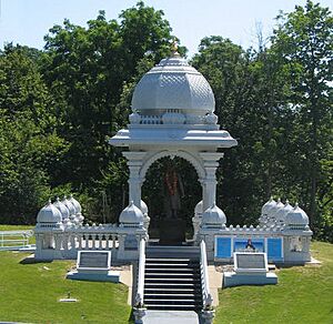 HTGC-Vivekananda-Statue