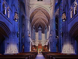 Heinz Memorial Chapel, interior