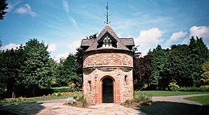 Historic Dovecote at Walkden Gardens, Sale, Cheshire - geograph.org.uk - 526310