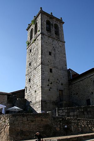 Iglesia parroquial de Santiago y San Ginés de Arlés (14 de abril de 2017, Miranda del Castañar, provincia de Salamanca)