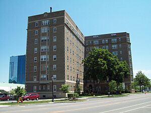 Jefferson Apartment Building Jun 09