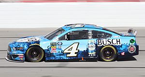 Kevin harvick (47223208601) (cropped)
