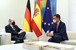 Sánchez se reunió con el nuevo canciller alemán Olaf Scholz en La Moncloa 20220117 (4)