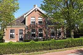 Uitgeesterweg 27 De Bisschop Stolpboerderij 25-4-11 .1