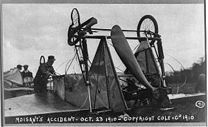 Airplane crashed by John Moisant (October 23, 1910)