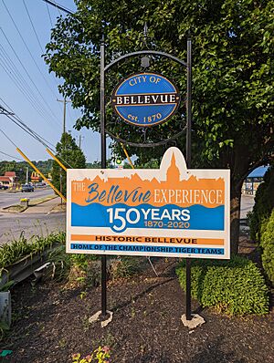 Bellevue Gateway Donnermeyer Drive foto by andy hemmer cincinnati