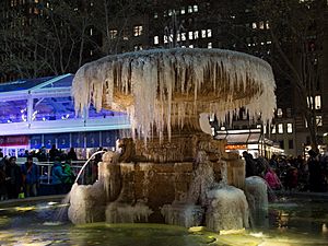 Bryant Park frozen fountain (61377)