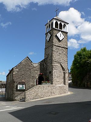 Church in Looe.jpg