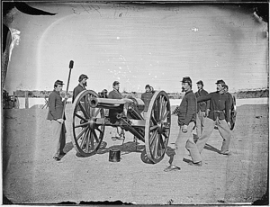 Gun-squad-at-drill