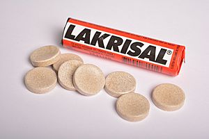 Lakrisal tube with drops